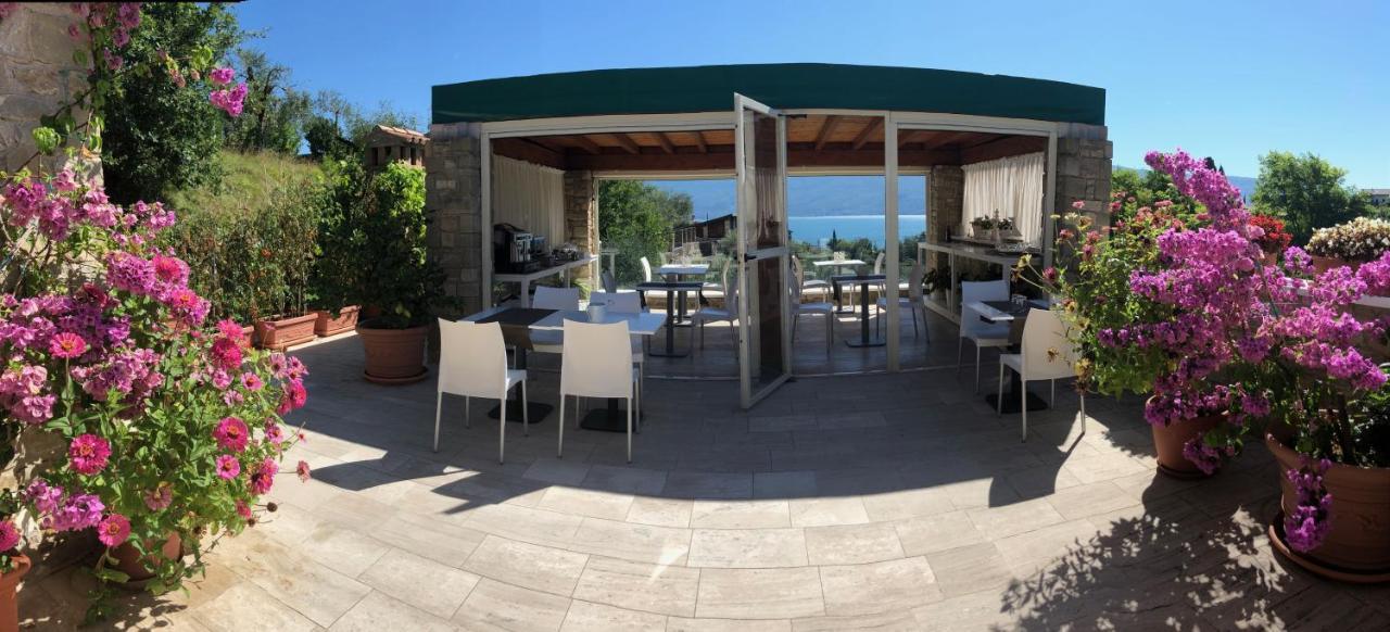 La Cascata Negli Ulivi Bed & Breakfast Тосколано Мадерно Екстериор снимка