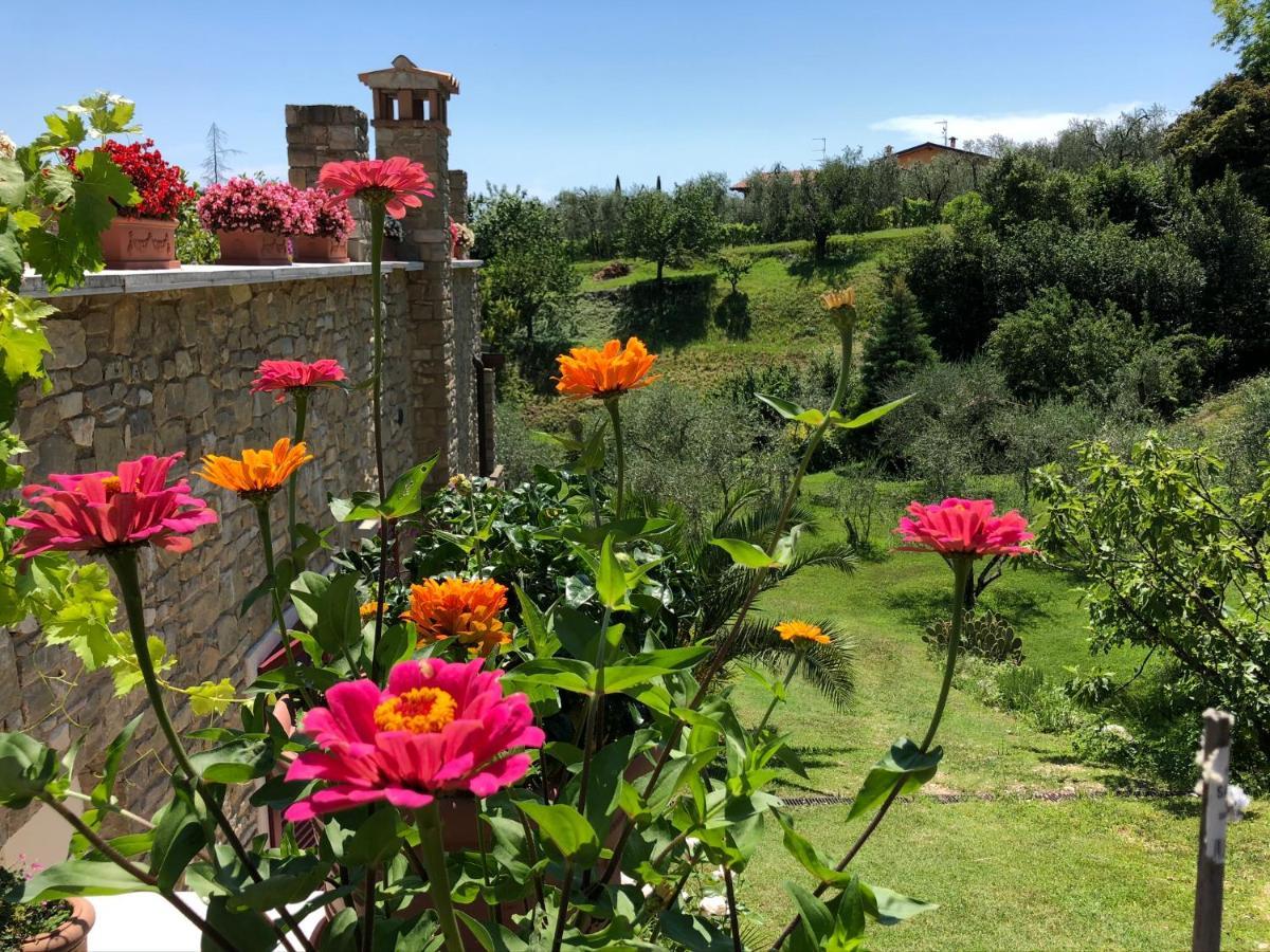 La Cascata Negli Ulivi Bed & Breakfast Тосколано Мадерно Екстериор снимка