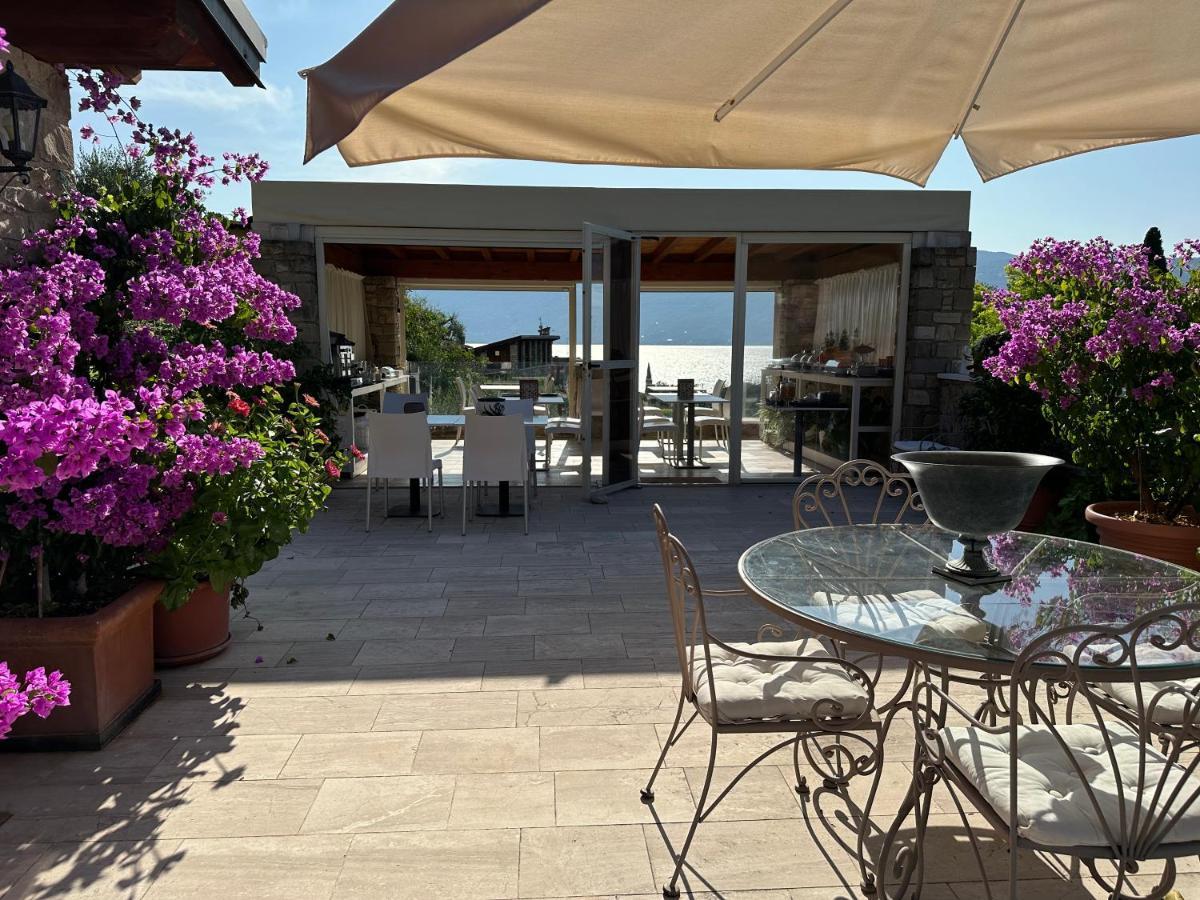 La Cascata Negli Ulivi Bed & Breakfast Тосколано Мадерно Екстериор снимка