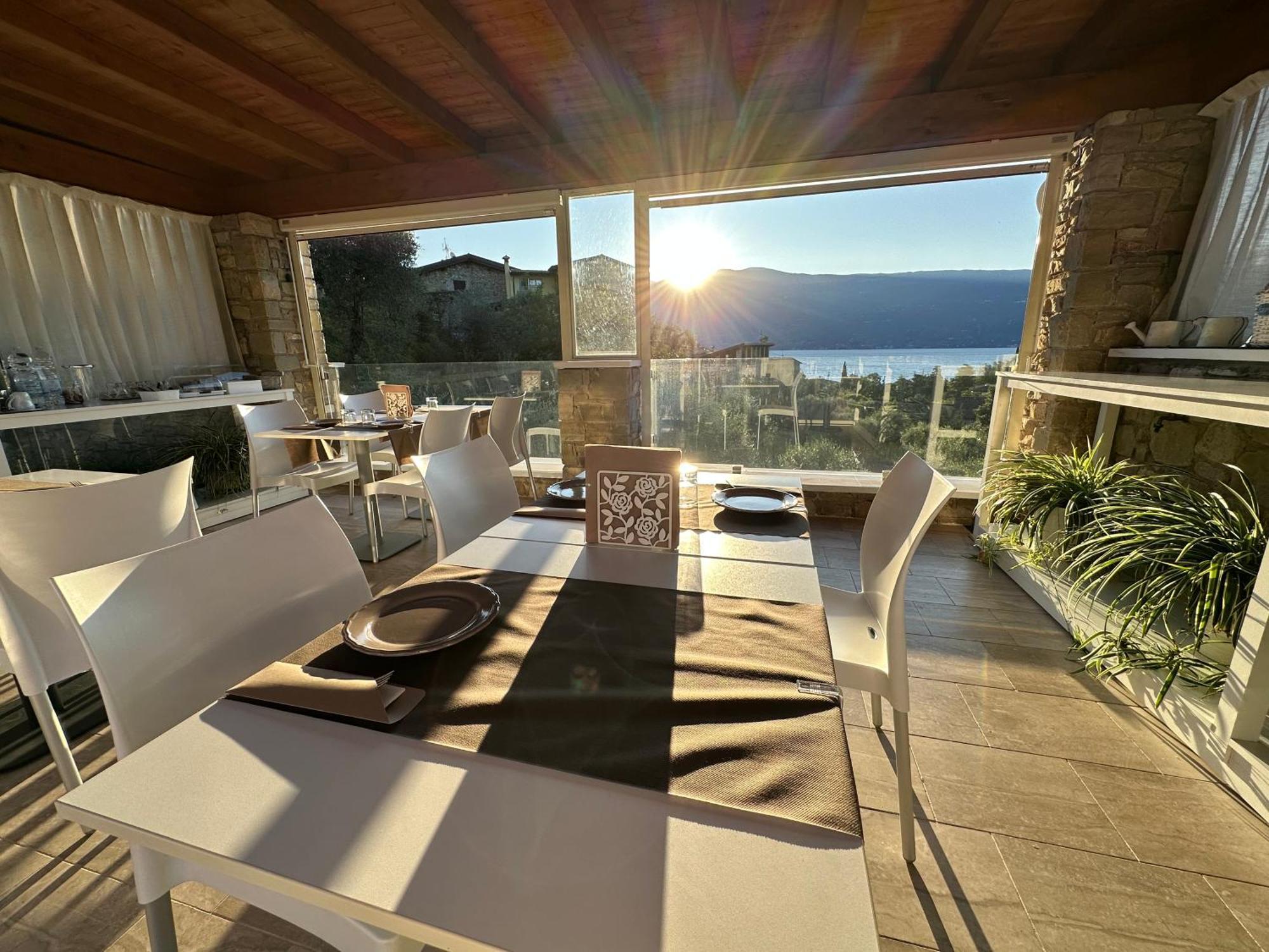 La Cascata Negli Ulivi Bed & Breakfast Тосколано Мадерно Екстериор снимка