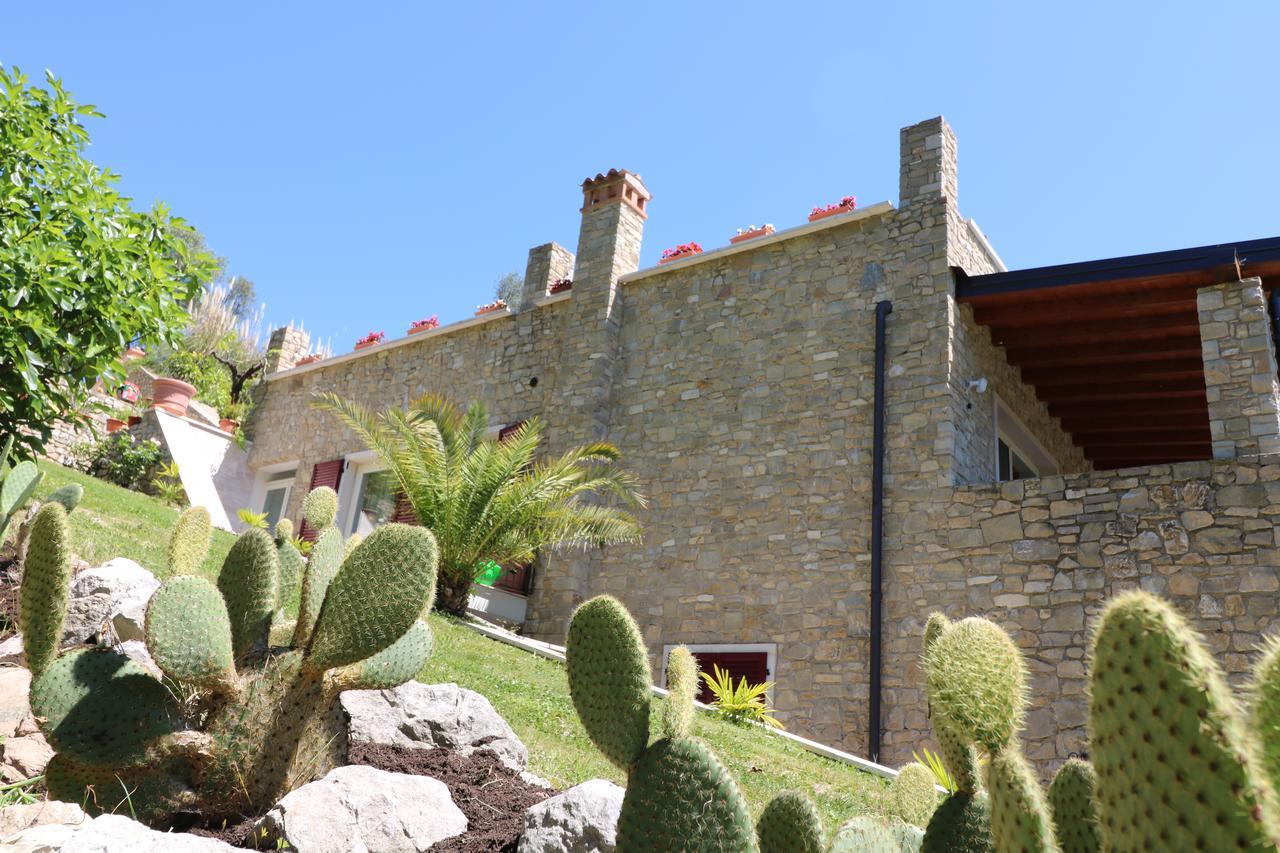 La Cascata Negli Ulivi Bed & Breakfast Тосколано Мадерно Екстериор снимка