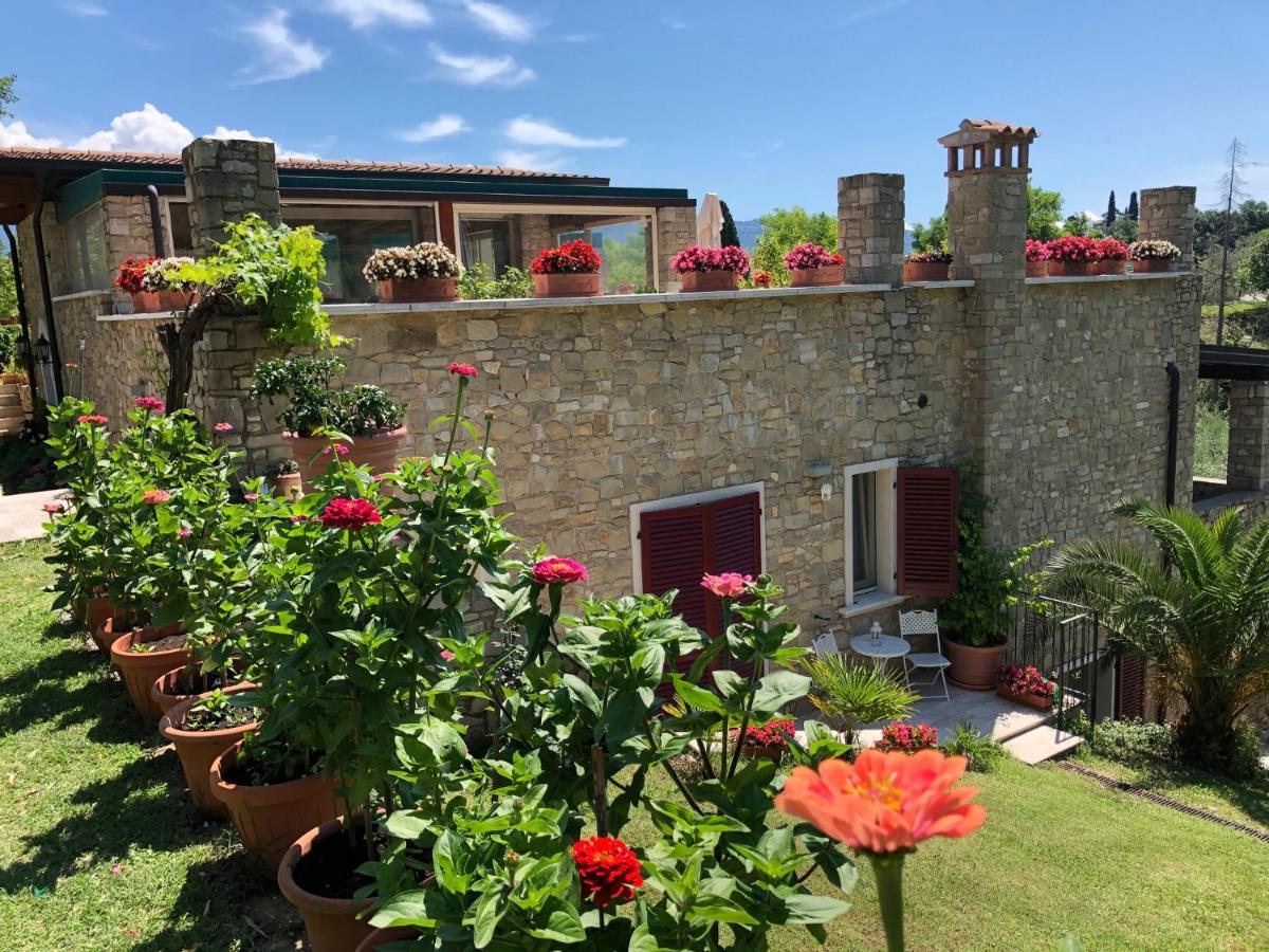 La Cascata Negli Ulivi Bed & Breakfast Тосколано Мадерно Екстериор снимка